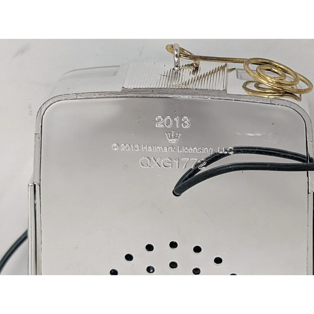 Hallmark‎ Keepsake Jolly Jukebox 2013 Christmas Ornament With Light & Sound Y2K